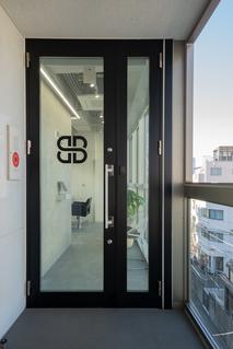 東京都渋谷区の男性専用ヘアサロン「BLANK」様ロゴデザイン。